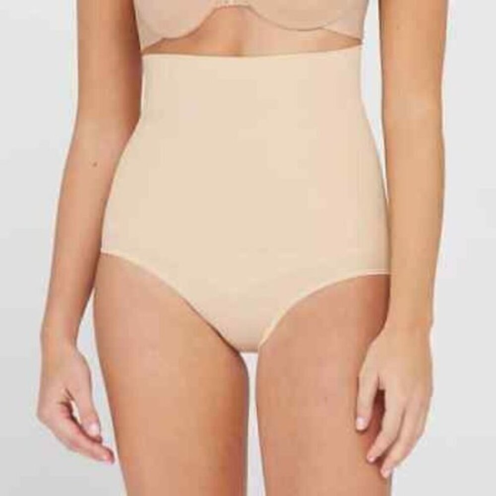 ASSETS by Spanx Remarkable Results High Waist Control Brief NWOT Size Med #1910